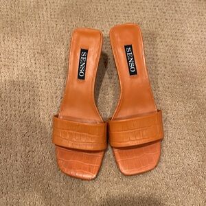 Senso orange heels